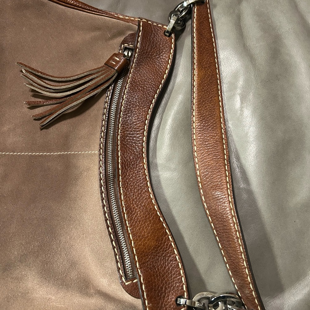 💥SOLD💥 Tod's Leather and Suede Shoulder Bag - Picture 12 of 15